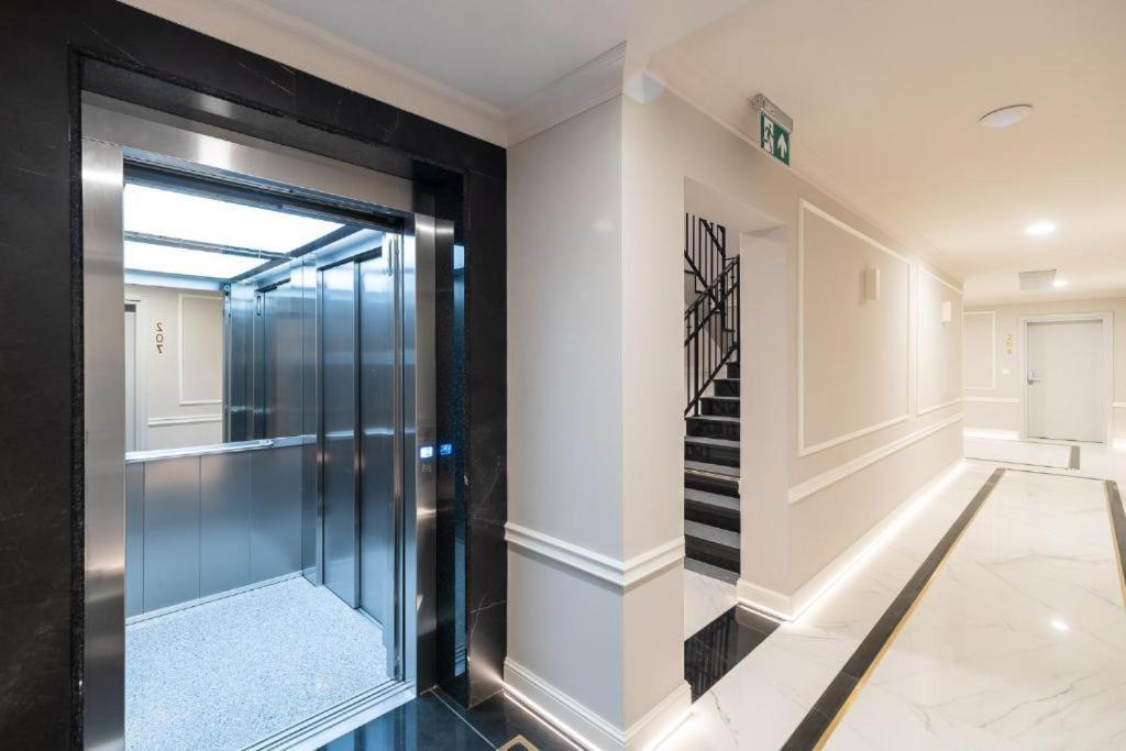 Luxury Apartments In Residence Maritime 미엥지즈드로예 외부 사진