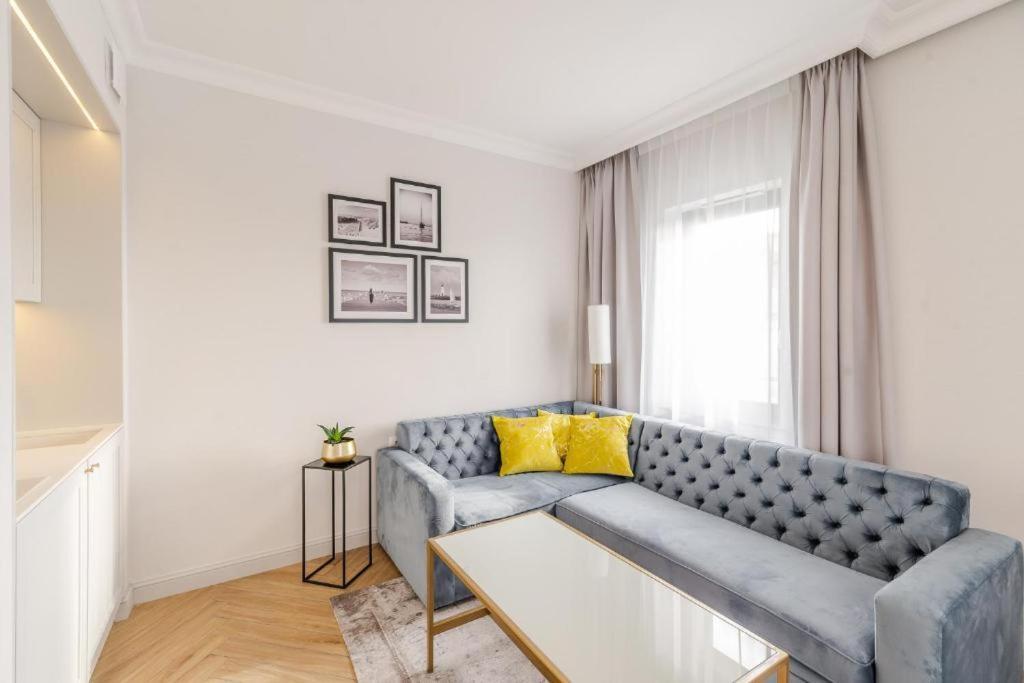 Luxury Apartments In Residence Maritime 미엥지즈드로예 외부 사진